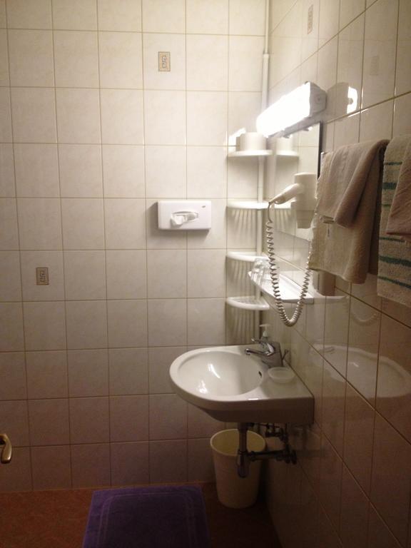 Pension & Appartement Fortin Бад Кляйнкирххайм Экстерьер фото